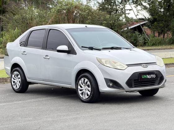 FORD FIESTA 1.6 SE SEDAN 16V FLEX 4P MANUAL FORD FIESTA 1.6 SE SEDAN 16V FLEX 4P MANUAL